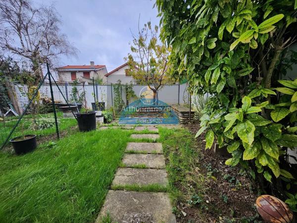 Vente Maison 11 pièces 233 m2 à Ormesson-sur-Marne