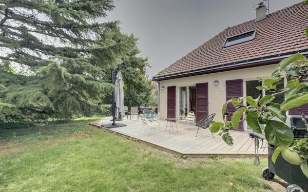 Maison à vendre    7 pièces •  Ouges