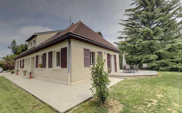 Maison à vendre    7 pièces •  Ouges