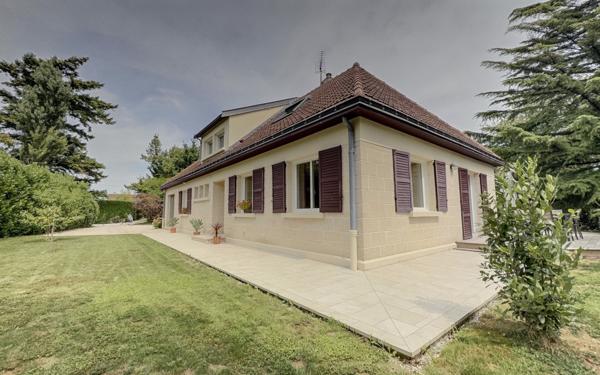 Maison à vendre    7 pièces •  Ouges