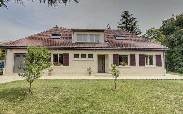 Maison à vendre    7 pièces •  Ouges