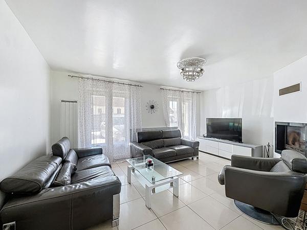 Maison située à Saint Pathus - 8 pièces - 6 chambres - jardin de 647 m2 - appartement indépendant