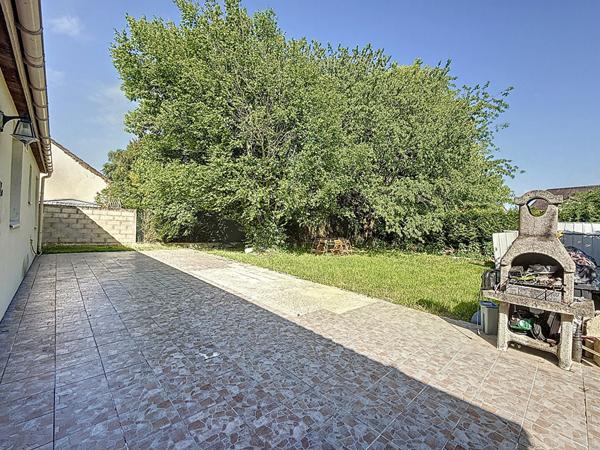 Maison située à Saint Pathus - 8 pièces - 6 chambres - jardin de 647 m2 - appartement indépendant