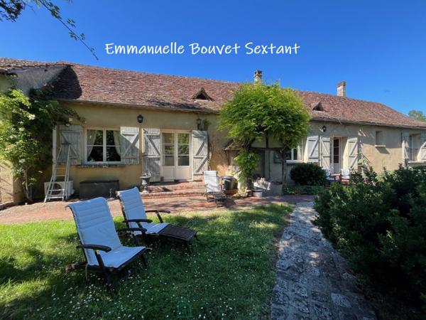 Grande longère du 19ème rénovée, 320 m², gîte et chambres d'hôtes, terrain de 1,5 ha, 5 min des commodités
