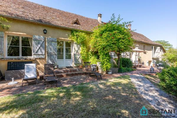 Grande longère du 19ème rénovée, 320 m², gîte et chambres d'hôtes, terrain de 1,5 ha, 5 min des commodités