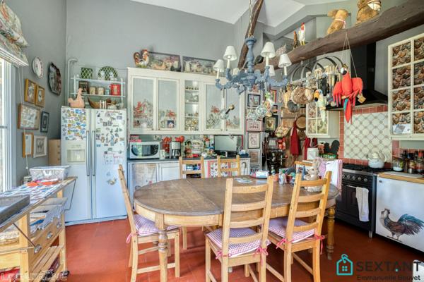 Grande longère du 19ème rénovée, 320 m², gîte et chambres d'hôtes, terrain de 1,5 ha, 5 min des commodités