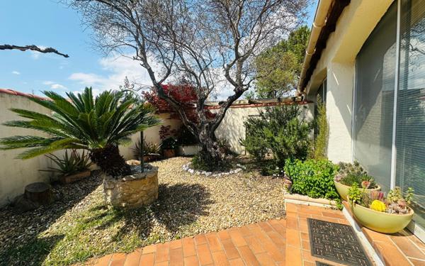 Maison à vendre    4 pièces •  Milhaud