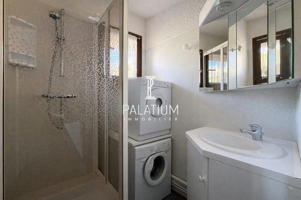 Appartement avec loggia et vue imprenable sur les montagnes