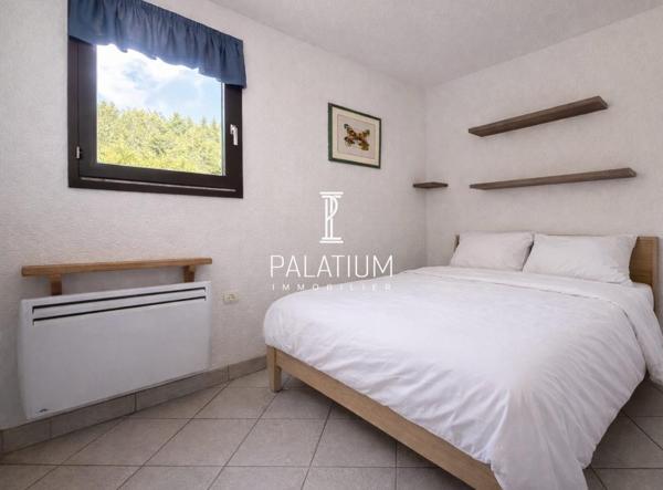 Appartement avec loggia et vue imprenable sur les montagnes