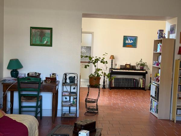 Appartement traversant au cœur de la Bastide Saint-Louis