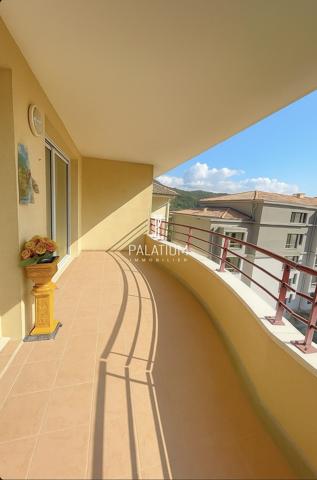 Magnifique T4 en duplex de 110 m2 avec deux grandes terrasses et garage