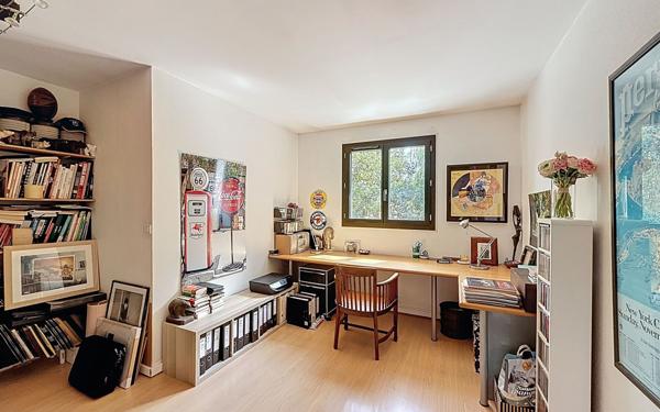 Maison à vendre    6 pièces • 183,85 m2 Voisins-le-Bretonneux