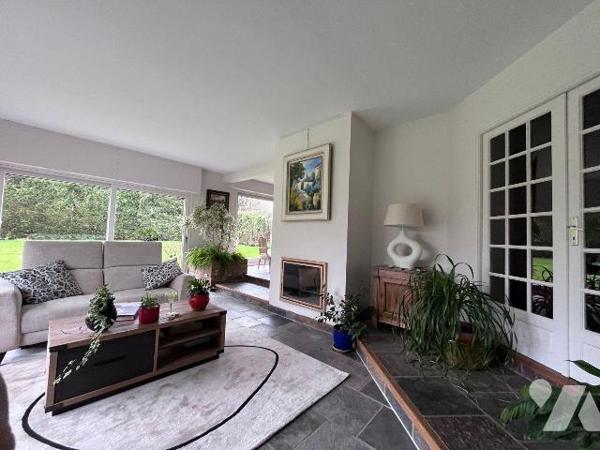 HAZEBROUCK : Coup de coeur pour cette superbe propriété à l'abri des regards !!! Bel environnem...