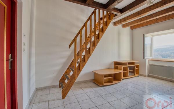 Maison à vendre    2 pièces •  Chomérac