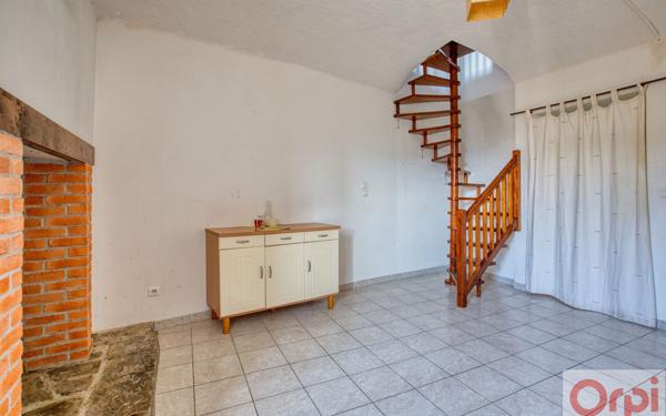 Maison à vendre    2 pièces •  Chomérac