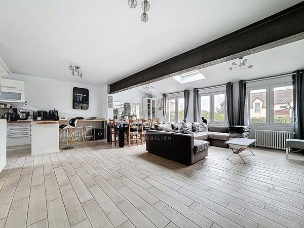 Maison familiale 6 pièces de 148 m², emplacement idéal à deux pas de la gare