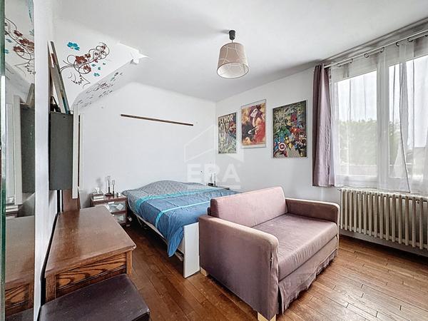 Maison familiale 6 pièces de 148 m², emplacement idéal à deux pas de la gare
