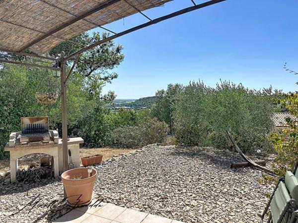 A vendre BEAUCAIRE  VILLA de  90 m²  , 3 chambres, terrasse et garage