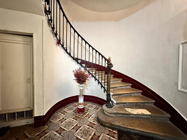 BORDEAUX CENTRE : Appt 137 m2 prestations anciennes