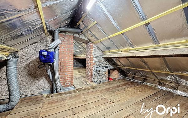 Maison à vendre    5 pièces •  Saint-Éloy-les-Mines