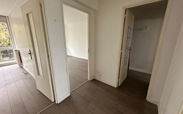 Appartement à vendre    2 pièces •  Les Pavillons-sous-Bois