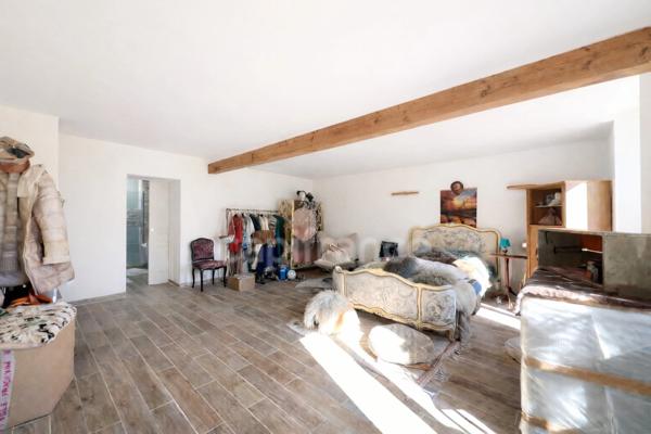 Longère charentaise de 131 m² avec dépendance et hangar - Fort potentiel - Vanzac (17)