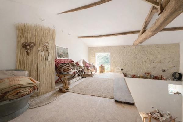 Longère charentaise de 131 m² avec dépendance et hangar - Fort potentiel - Vanzac (17)