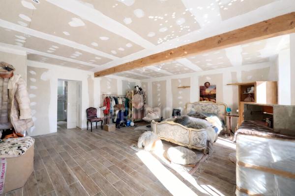 Longère charentaise de 131 m² avec dépendance et hangar - Fort potentiel - Vanzac (17)