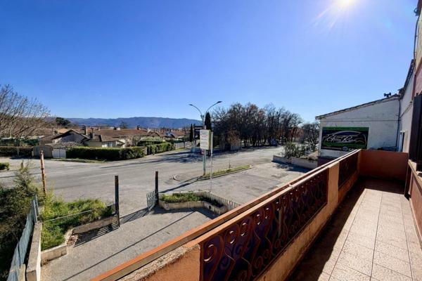 Local 180 m² + T4 – Axe RN96