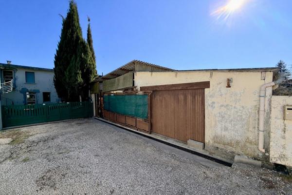 Local 180 m² + T4 – Axe RN96