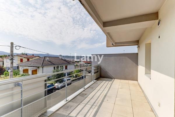 Appartement t3 + terrasse + garage