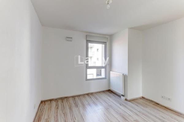 Appartement t3 + terrasse + garage