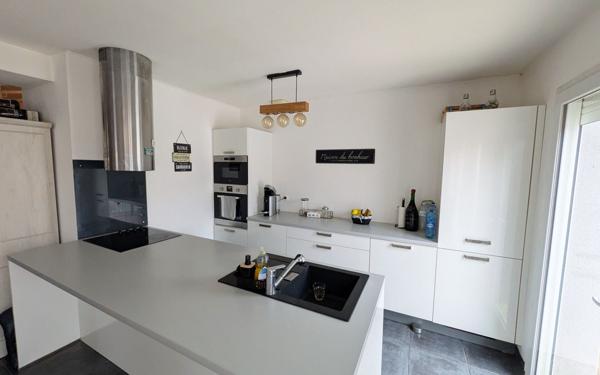 Maison à vendre    3 pièces •  Sorgues