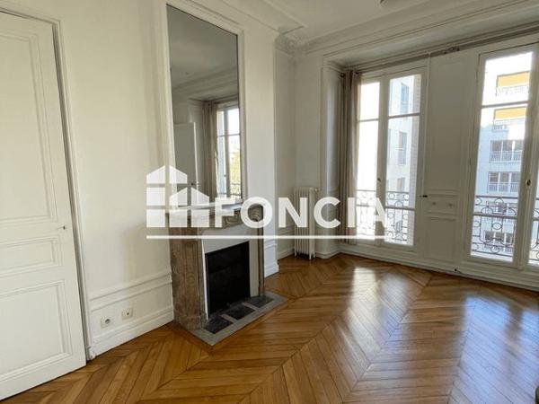 Location Appartement 6 pièces 184.9 m² - 46 RUE DU RANELAGH Paris 75016