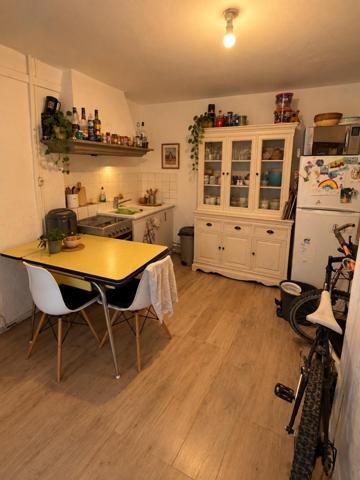 Immeuble locatif situé au centre de Néoules