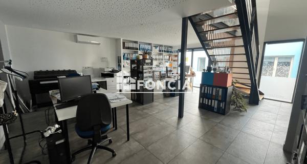 À vendre Local commercial 113 m² - La Crèche 79260