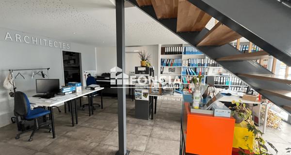 À vendre Local commercial 113 m² - La Crèche 79260