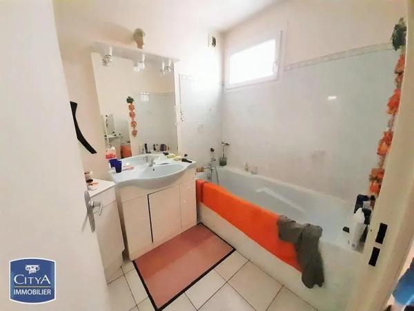 Appartement à louer 3 pièces 68.58m² Chamalières (63400)