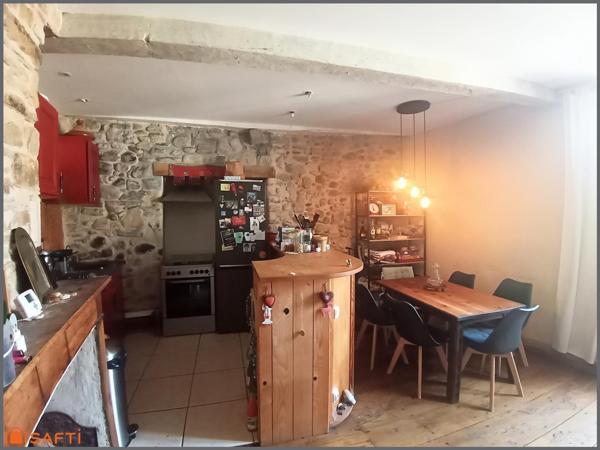 APPARTEMENT CENTRE VILLE D'OLORON SAINTE-MARIE 93M² AVEC JARDIN