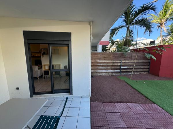 97490 MOUFIA A LOUER - Sainte-Clotilde - Appartement T2 meublé et équipé avec jardin privatif proche université