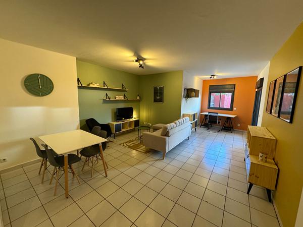 97490 MOUFIA A LOUER - Sainte-Clotilde - Appartement T2 meublé et équipé avec jardin privatif proche université