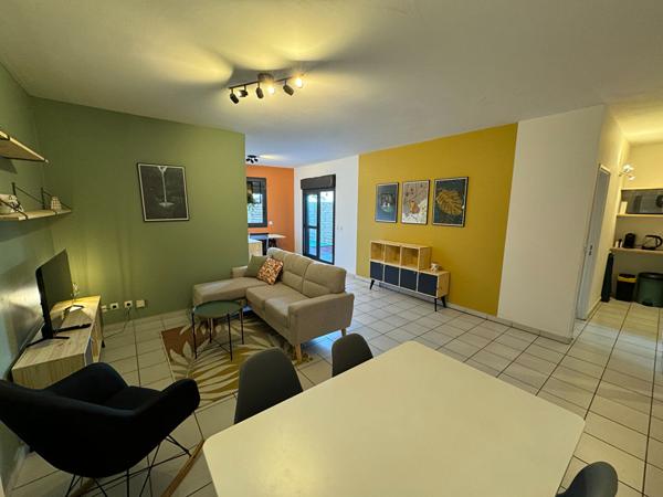 97490 MOUFIA A LOUER - Sainte-Clotilde - Appartement T2 meublé et équipé avec jardin privatif proche université