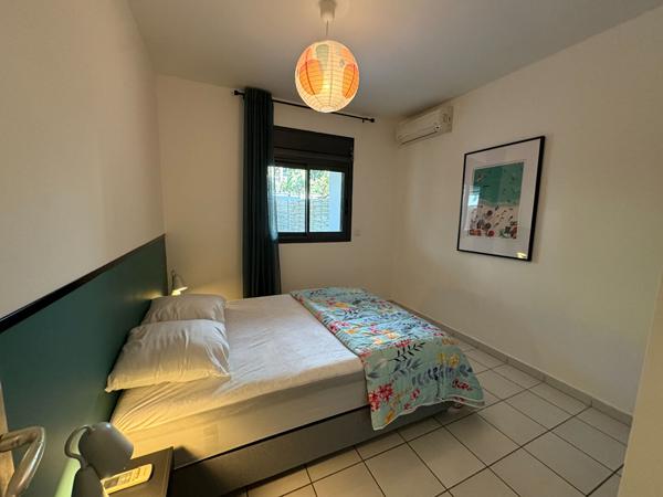 97490 MOUFIA A LOUER - Sainte-Clotilde - Appartement T2 meublé et équipé avec jardin privatif proche université
