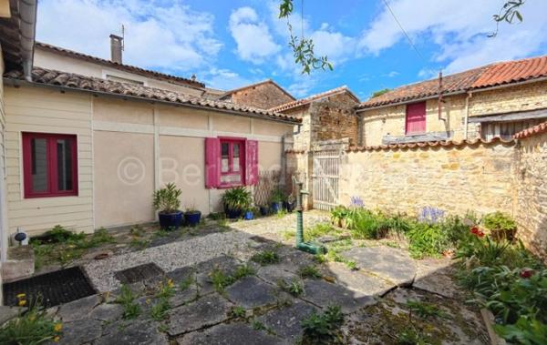 Vente Local commercial + boutique Sauze-vaussais   