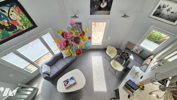 Rare et atypique, un appartement en Duplex avec deux terrasses de 50 et 40 m² !