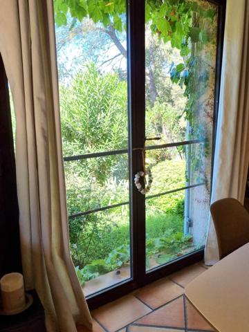 Maison de caractère à vendre 5 pièces FUVEAU (13)