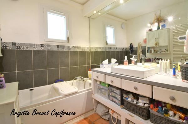 Maison de caractère à vendre 5 pièces FUVEAU (13)