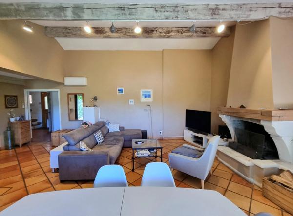 Maison de caractère à vendre 5 pièces FUVEAU (13)