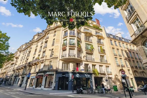Paris VII Varenne – Appartement 2 pièces à rénover