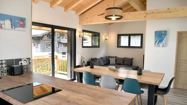 Haute Savoie (74), à vendre SAMOENS - Domaine skiable Grand-Massif - Appartement T3 82,73 m²